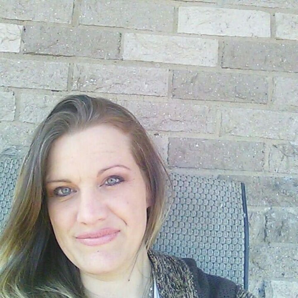 Meet your Posher, Desiree